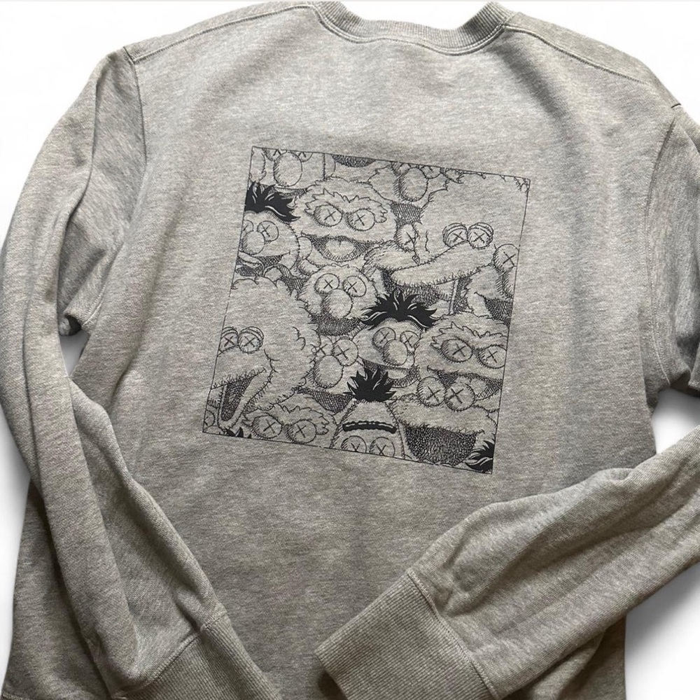Uniqlo x KAWS Sesame Street crewneck sweater